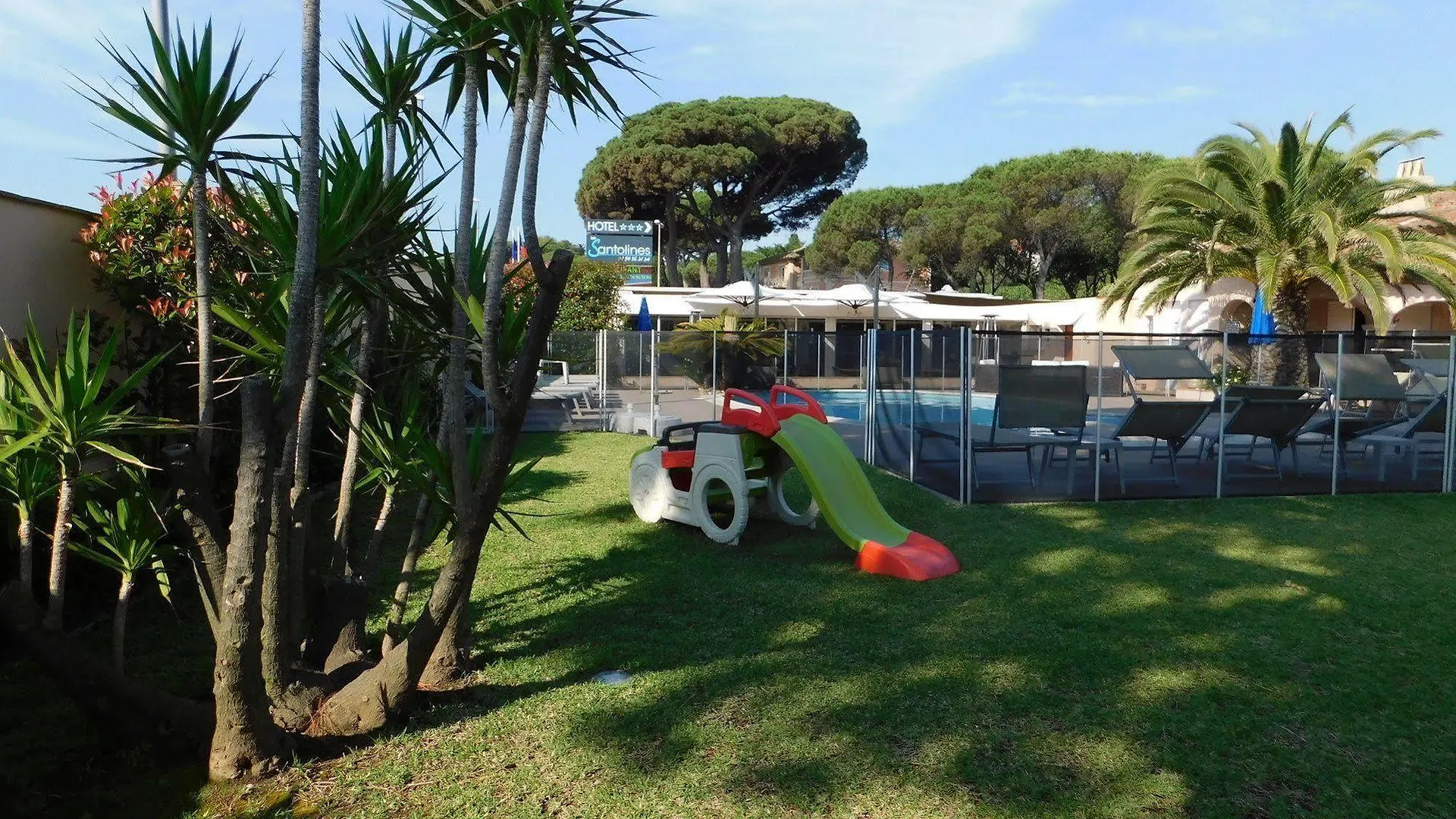 Hotel Les Santolines Sainte-Maxime 3*,  France