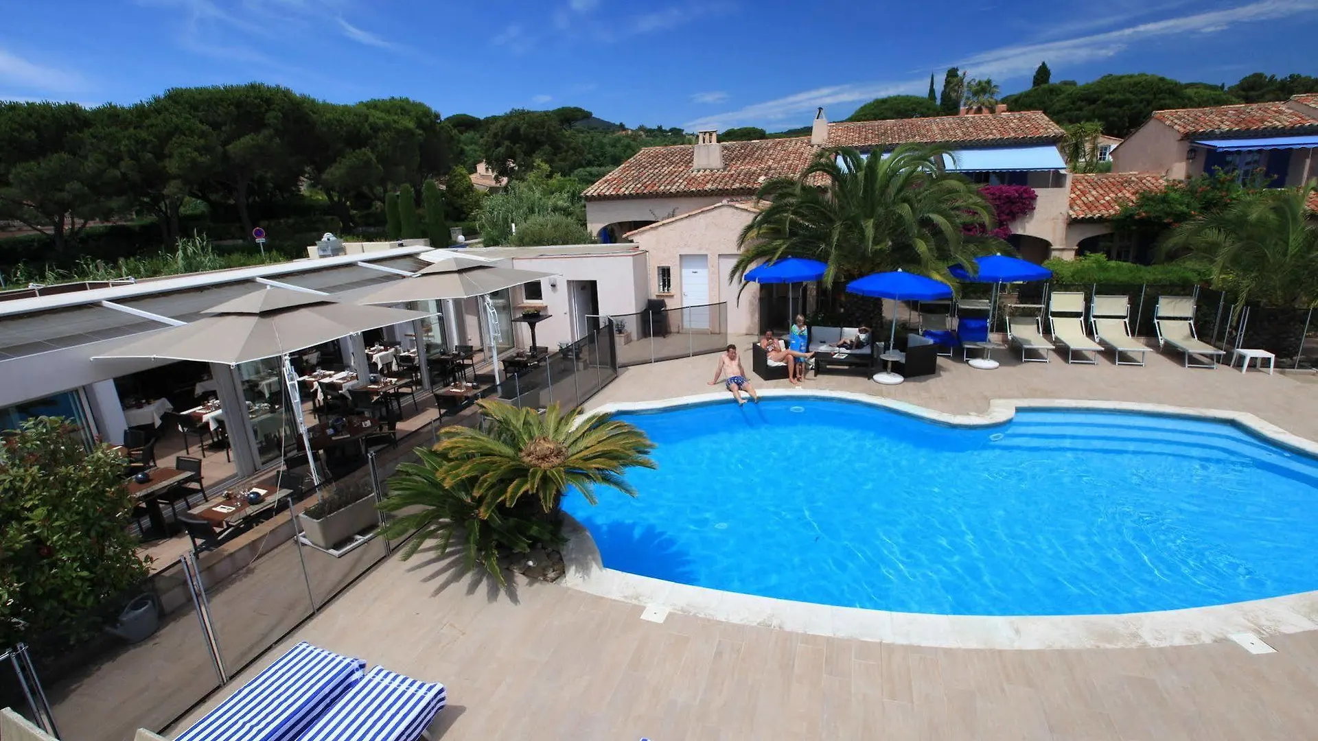 Hotel Les Santolines Sainte-Maxime 3*,  France